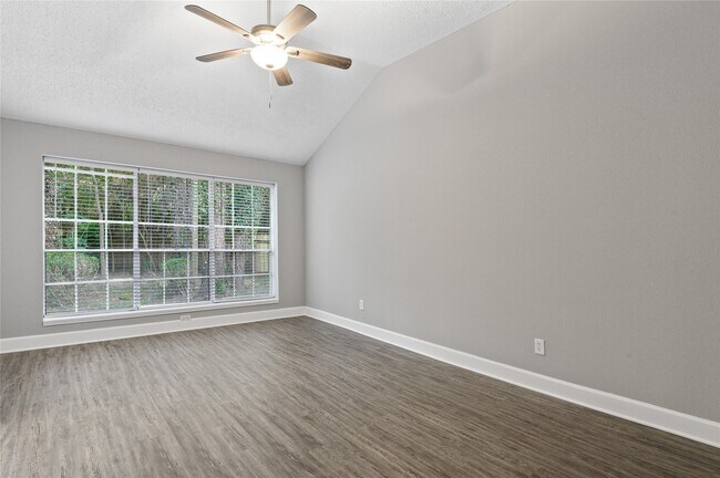 Building Photo - 31 S Stony Bridge Cir