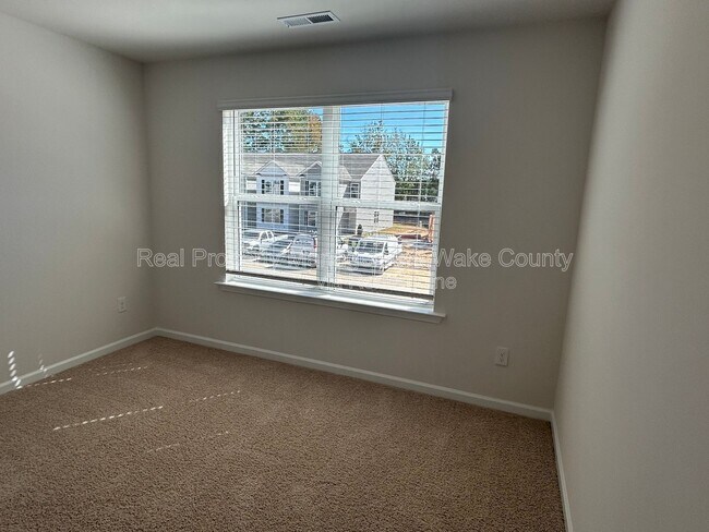 Building Photo - 8515 Beckett Chase Wy