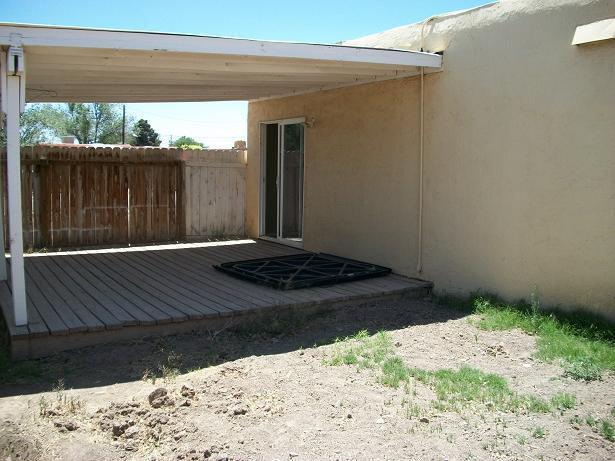 Building Photo - 3 bedroom 1 Bath