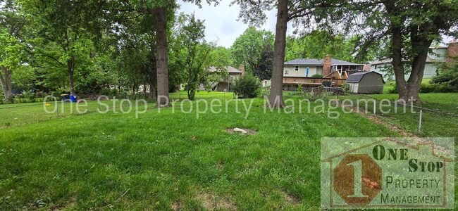 Building Photo - Charming 3 Bedroom, 2 Bathroom, 2 Car Garage Home in Parkville