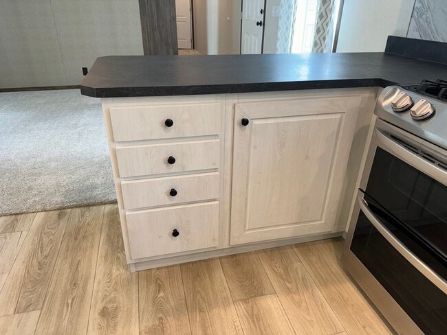 Building Photo - 48579 Leafdale Ct