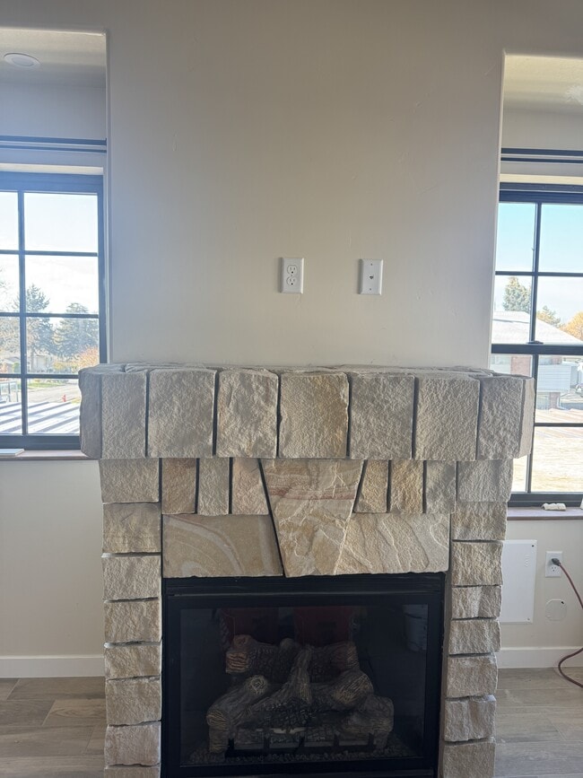 Building Photo - 4621 Locust Ln E