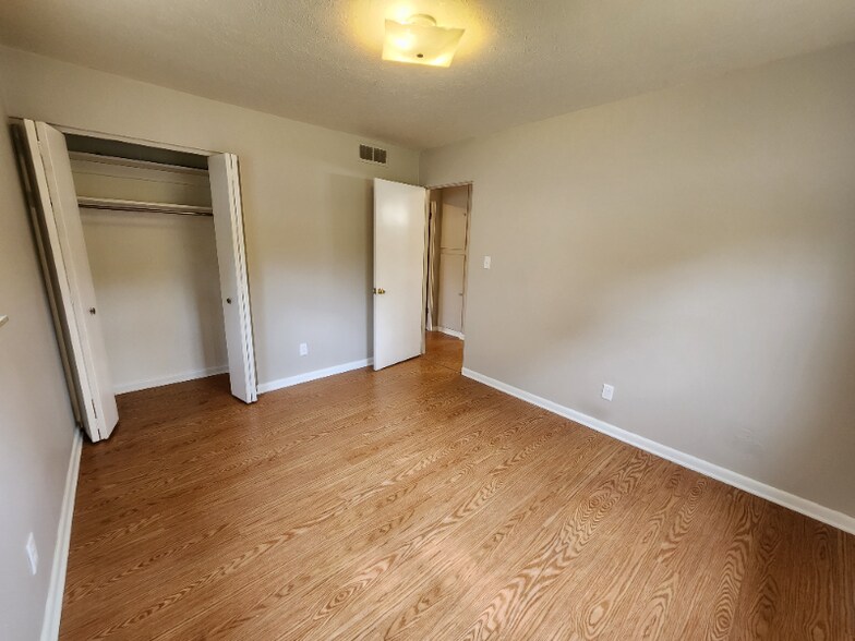 Building Photo - 2347 Graham Rd