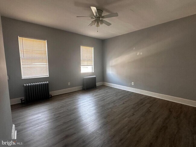 Building Photo - 1416 Snyder Ave