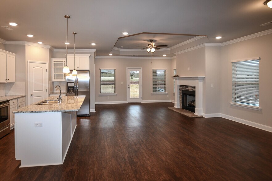 Building Photo - 257 Caudle Dr