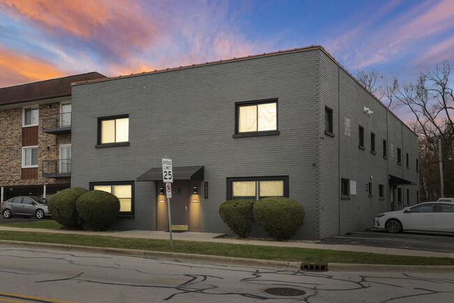 Building Photo - 4934 Kingston Ave