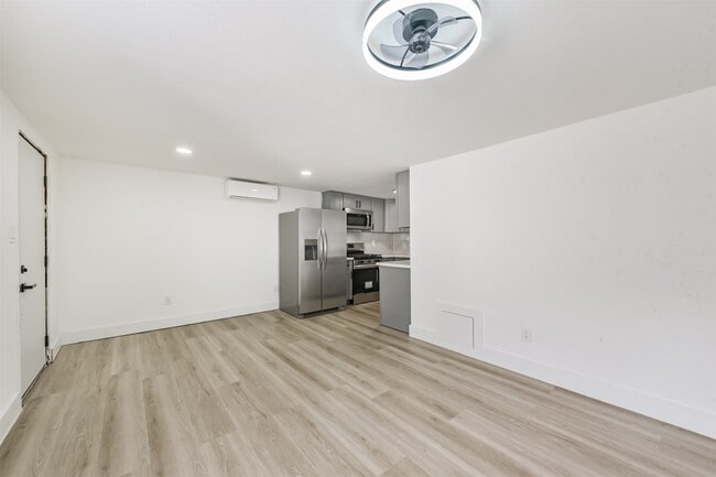 Building Photo - 4605 Norhill Blvd