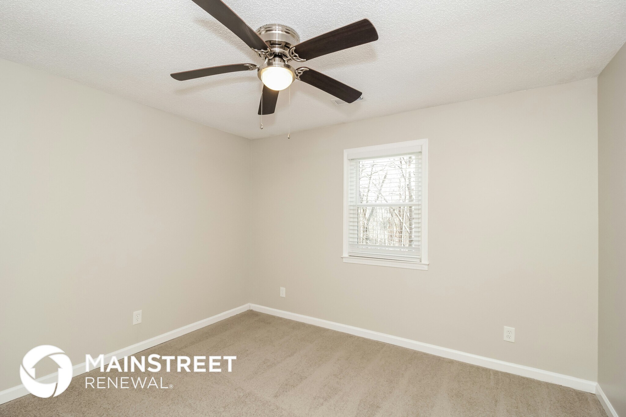 Building Photo - 215 Allatoona Highland Dr