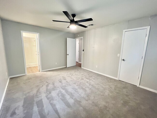 Building Photo - Beautiful Home in Rowlett Texas!
