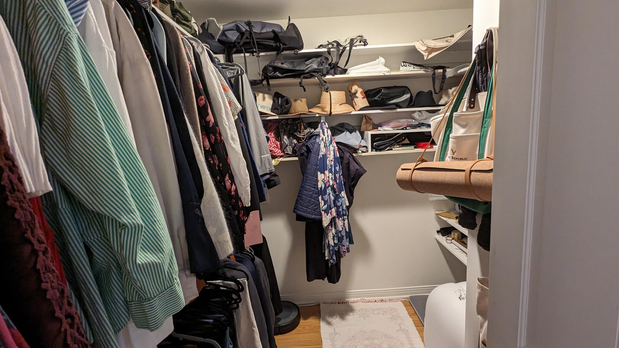 Primary Bedroom Walk In Closet - 1144 Yale St