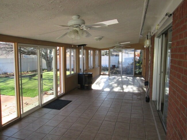 Building Photo - Coming Soon In The NE Heights!