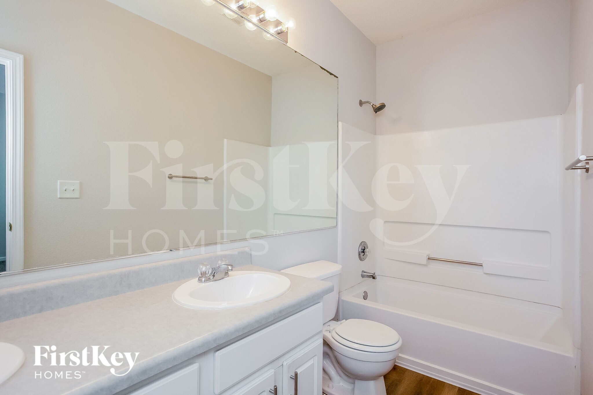 Building Photo - 15541 Outside Trail