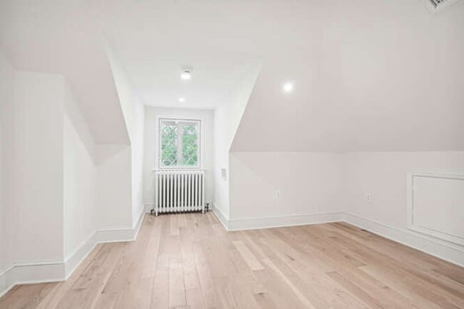 Building Photo - Cleveland Park 4 Bedroom plus den, 3.5 Bath