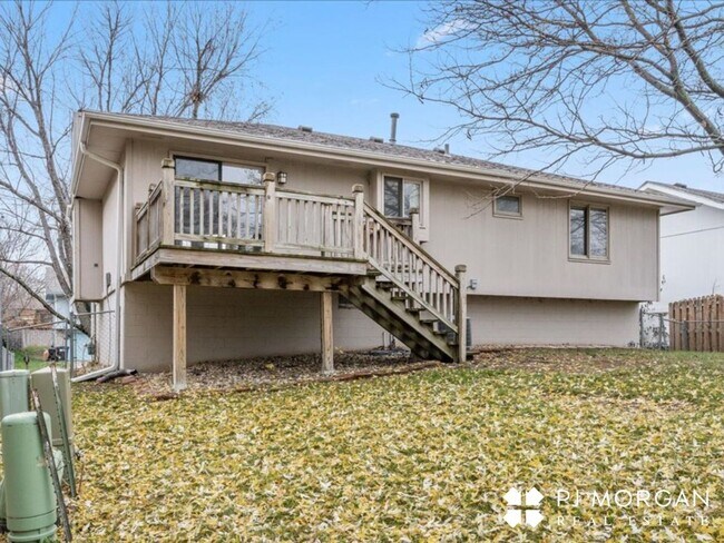 Building Photo - 3 bedroom , 2 bathroom House - Coming Soon