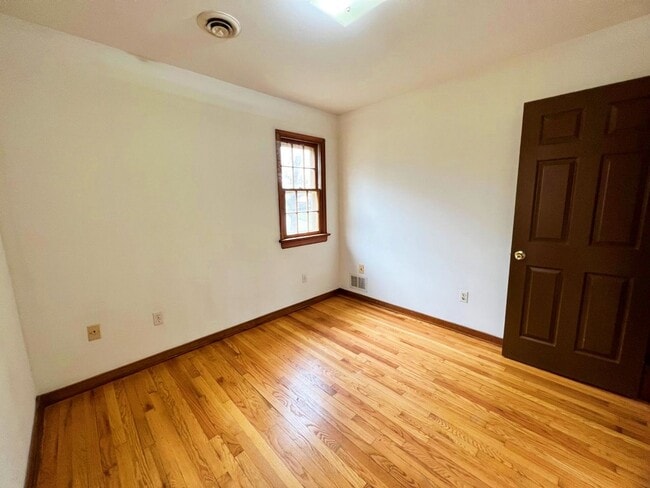 Building Photo - Colonial on Large Wooded Lot