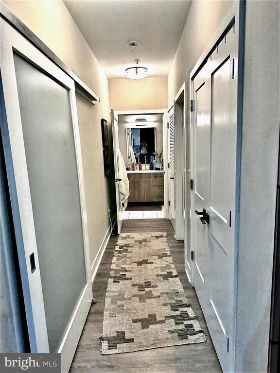 Building Photo - 145 Riverhaven Dr