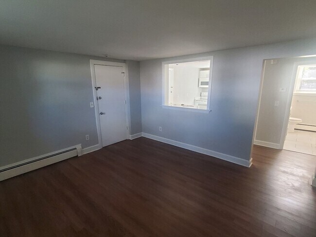 Building Photo - 433 B Sea St