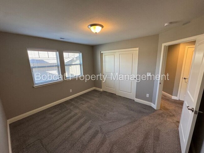 Building Photo - 1288 Handelin Rd