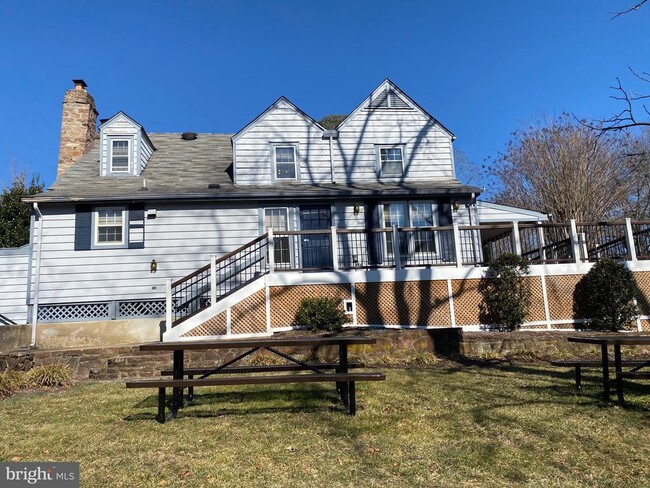 Building Photo - 5833 Orchard Hill Ct