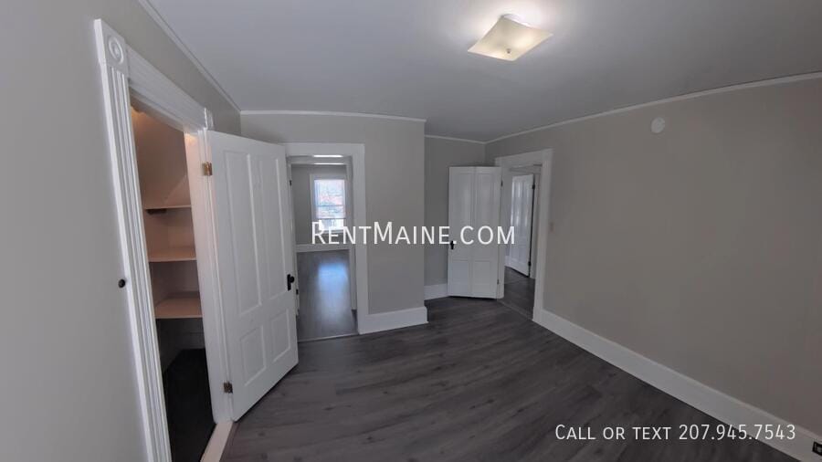 Building Photo - 402 Fourth St. Apt.