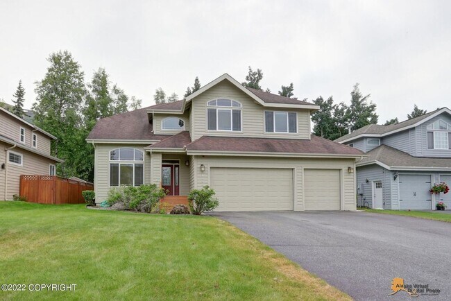 Building Photo - Stunning home conviently located by Eagle ...