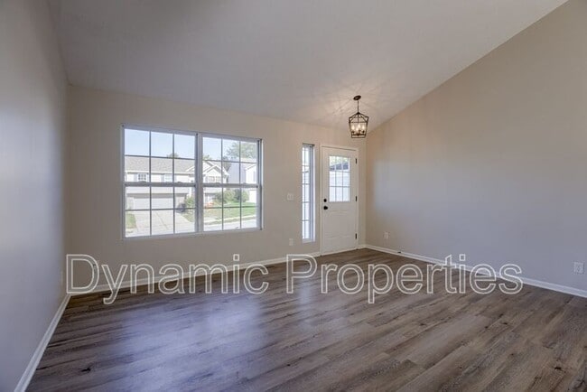 Building Photo - 17821 Lillian St