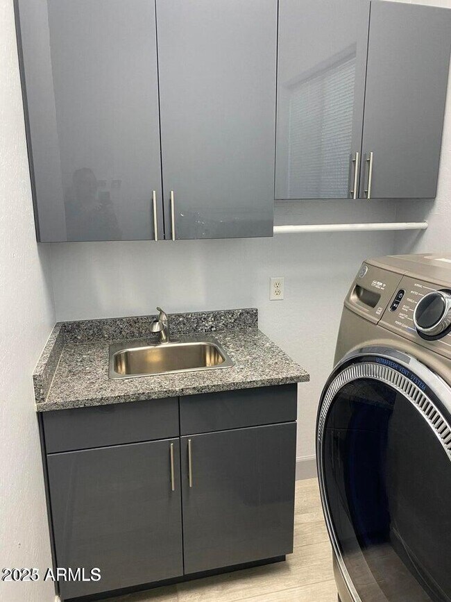 Building Photo - 18208 W La Mirada Dr