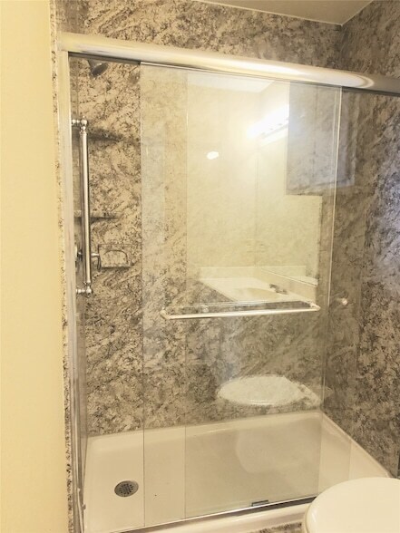 Building Photo - 1434 Briar Cir