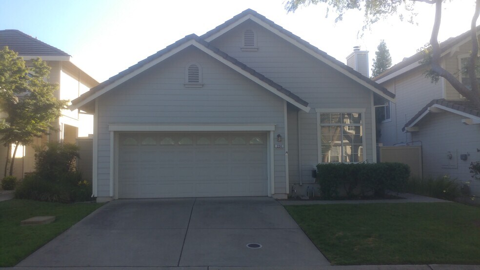 Building Photo - 224 Brightstone Cir