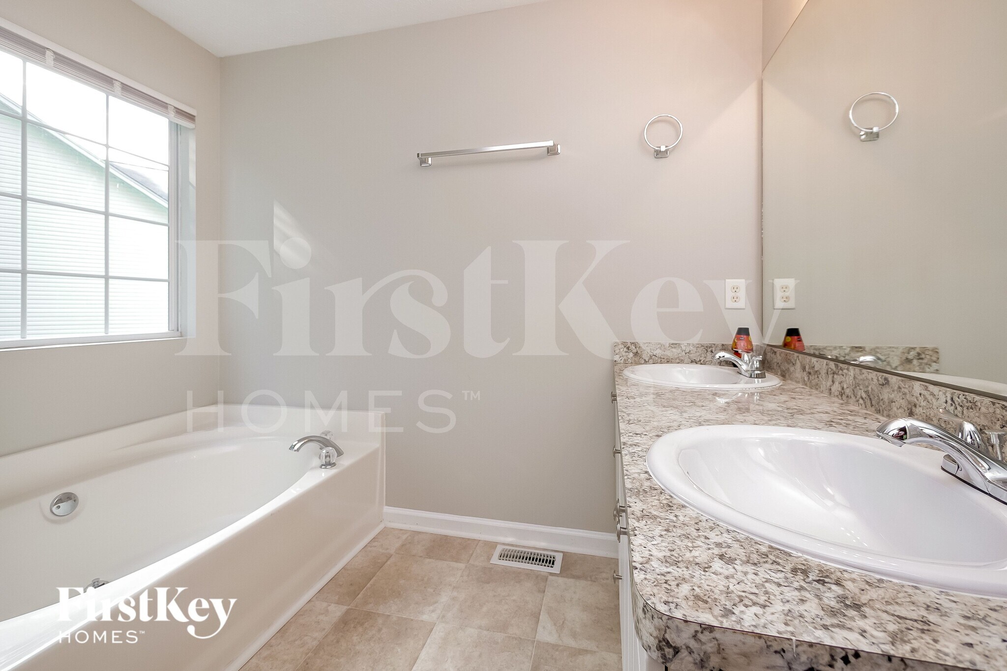 Building Photo - 240 Greensprings Dr