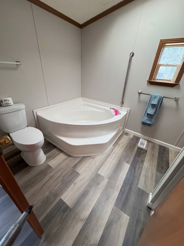 Building Photo - 200 N 28th St