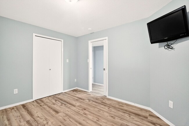 Building Photo - Stunning Custom Home in Sought-After District 20