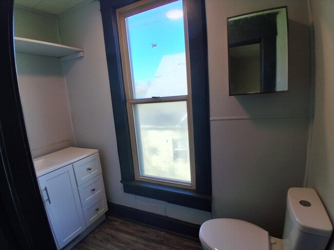 Building Photo - 35 Griffin-S