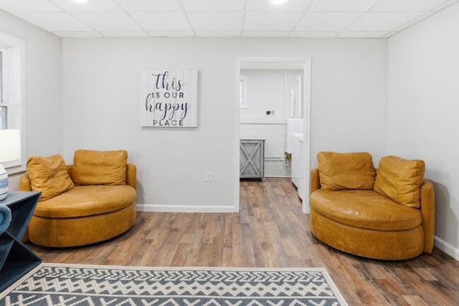 Building Photo - Furnished Home on KY Lake