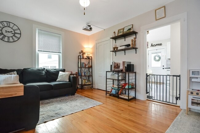 Building Photo - 21 Cemetery St