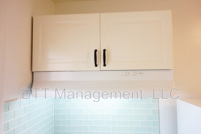 Building Photo - 812 Greenwood Cir