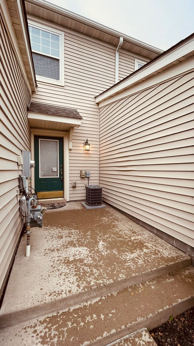 Back Entrance - 6583 Linwood Drive