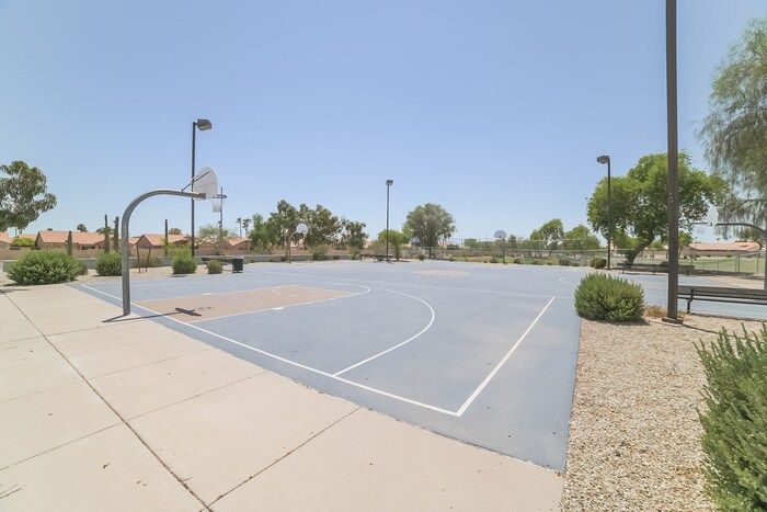Building Photo - 9542 W Potter Dr