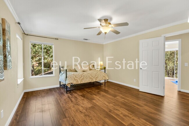 Building Photo - 6811 Beaver Pond Rd