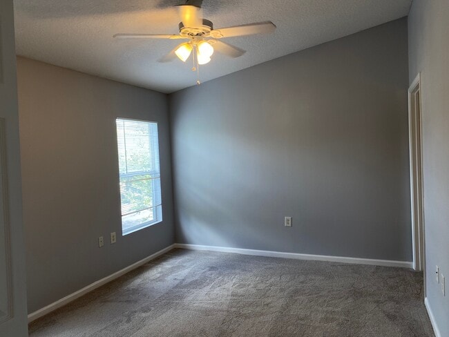 Building Photo - 5101 Playpen Dr