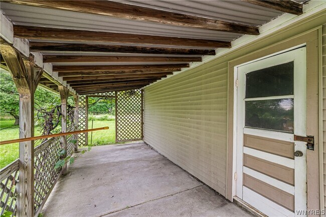 Building Photo - 6 Nokomis Pkwy