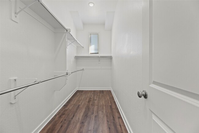 Building Photo - 16647 Bristol Steel Ln