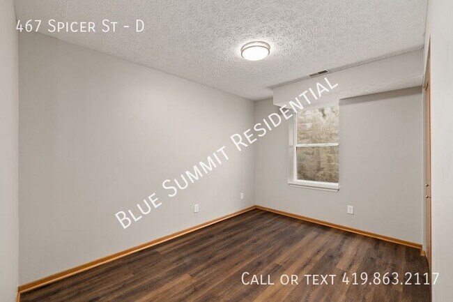 Building Photo - *** Rental Specials *** 2 bedroom Apartmen...