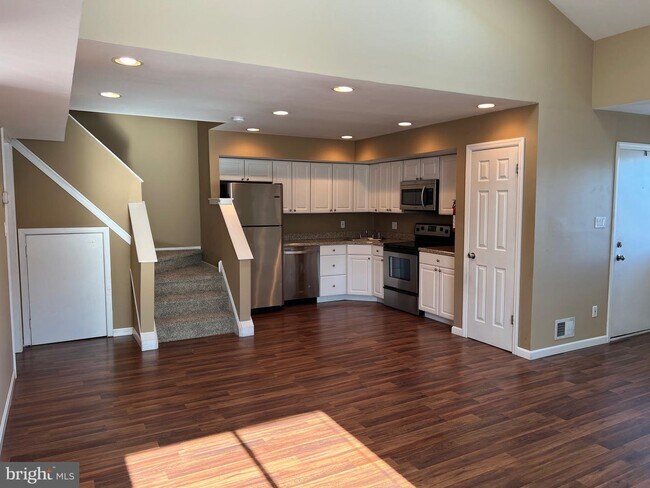 Building Photo - 4308 Michael Ln