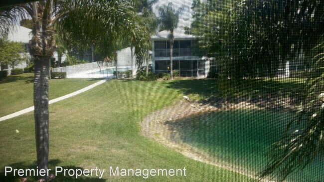 Building Photo - 500 Misty Pines Cir