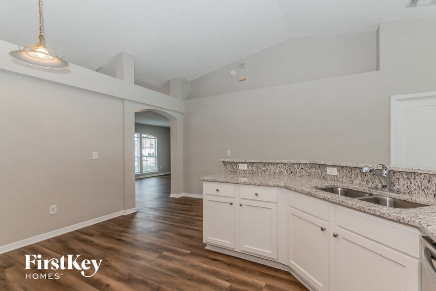 Building Photo - 10263 Wood Dove Way