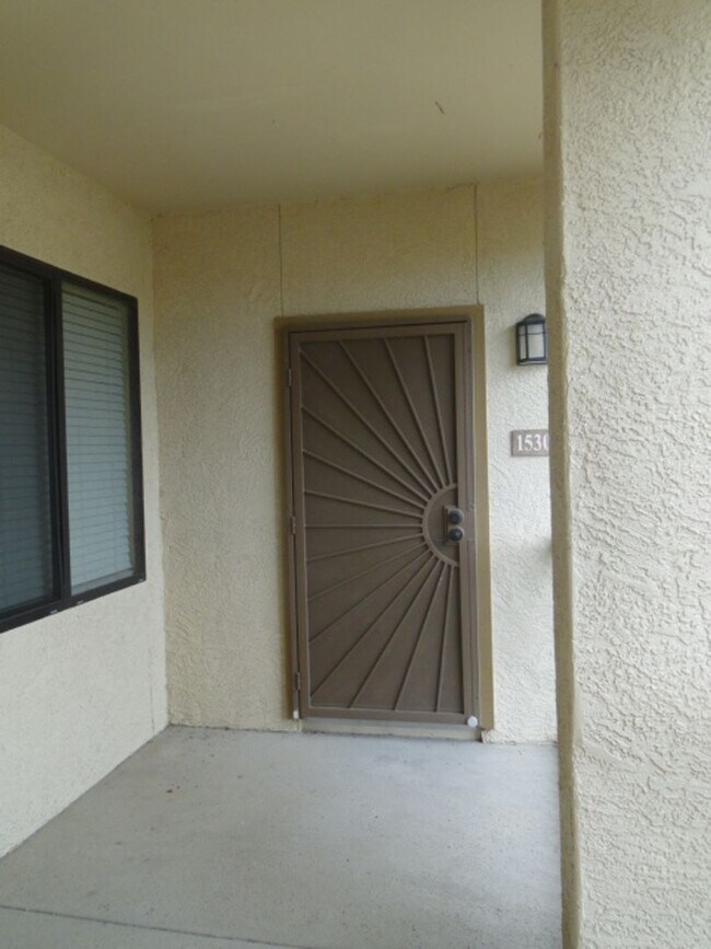 Building Photo - Move-In Special - 2bed/2bath Foothills Rio...