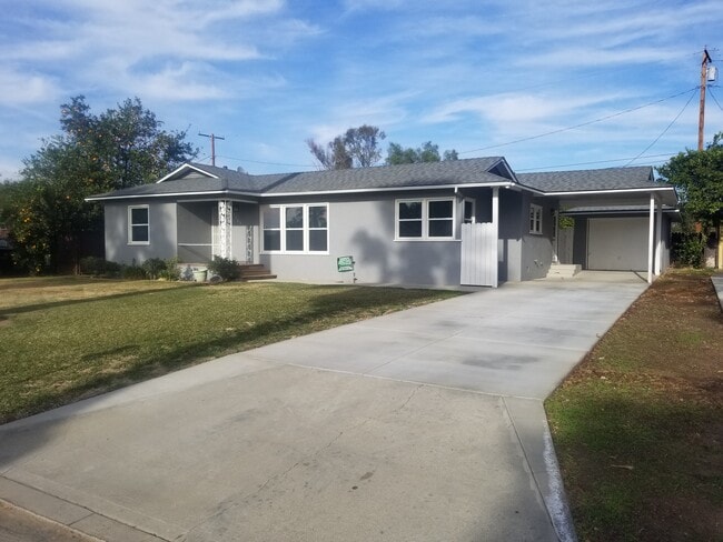 Primary Photo - 5165 Carlingford Ave