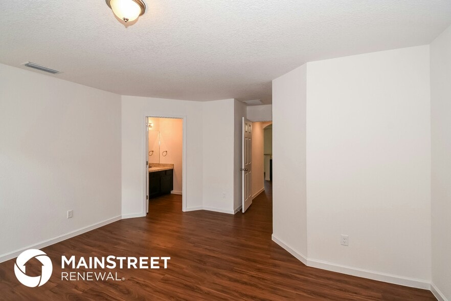 Building Photo - 77090 Crosscut Wy