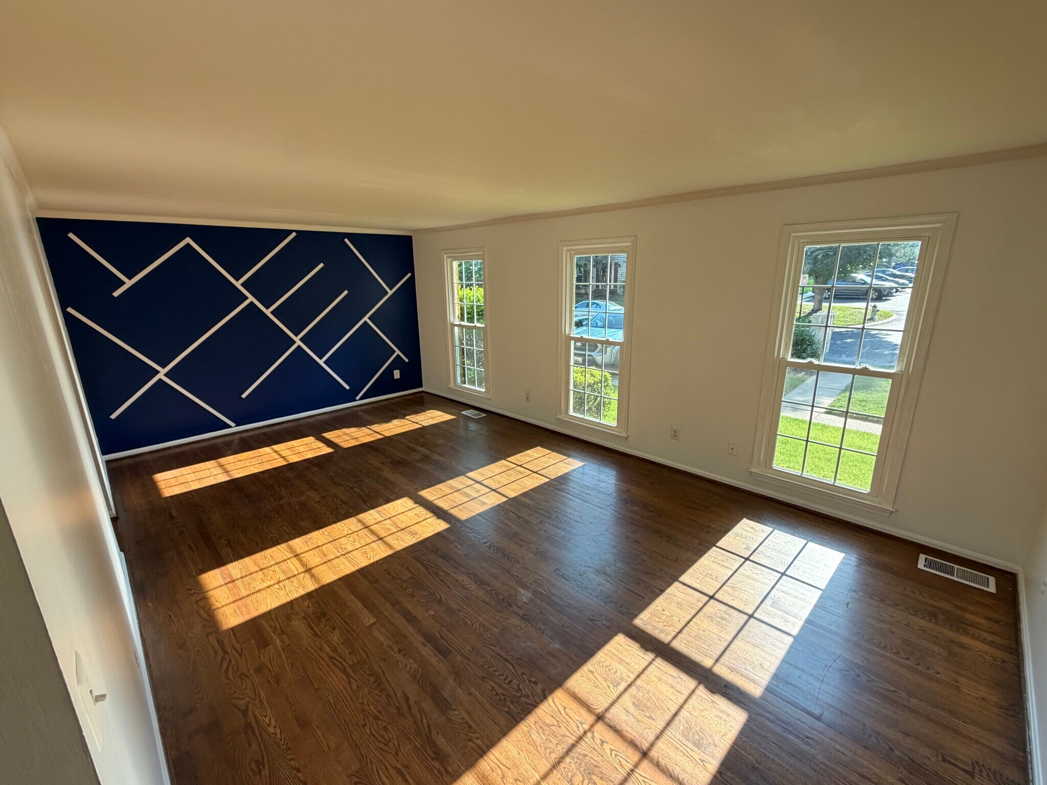 Building Photo - 9200 Weathervane Pl